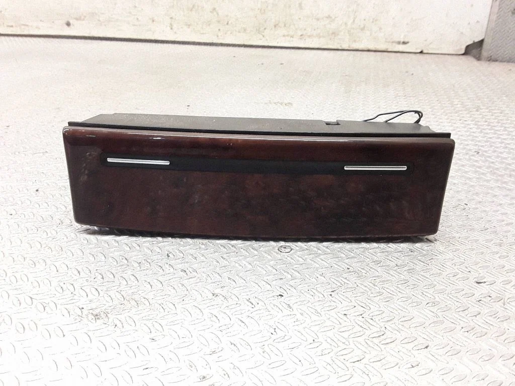 Ashtray (front) 4E0857951B