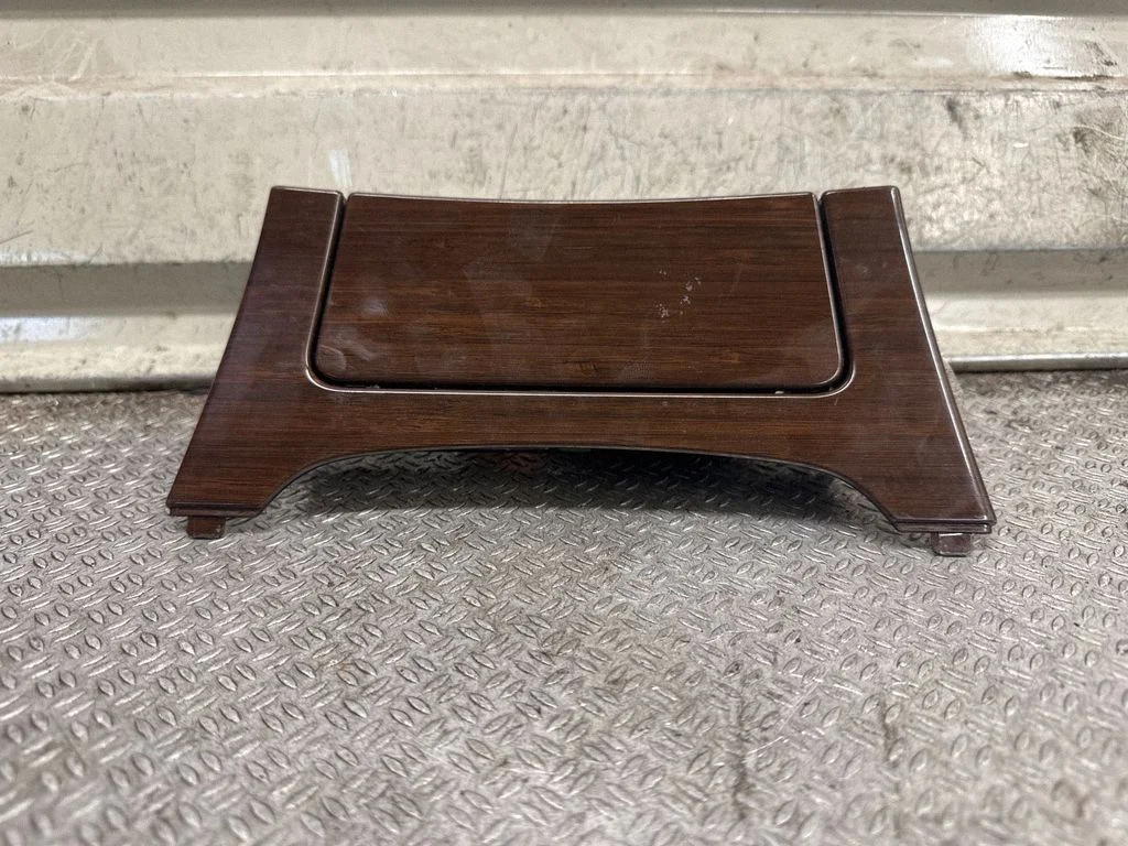 Ashtray (front) 1014648