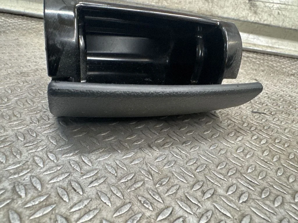 Ashtray (rear) 8P0857961