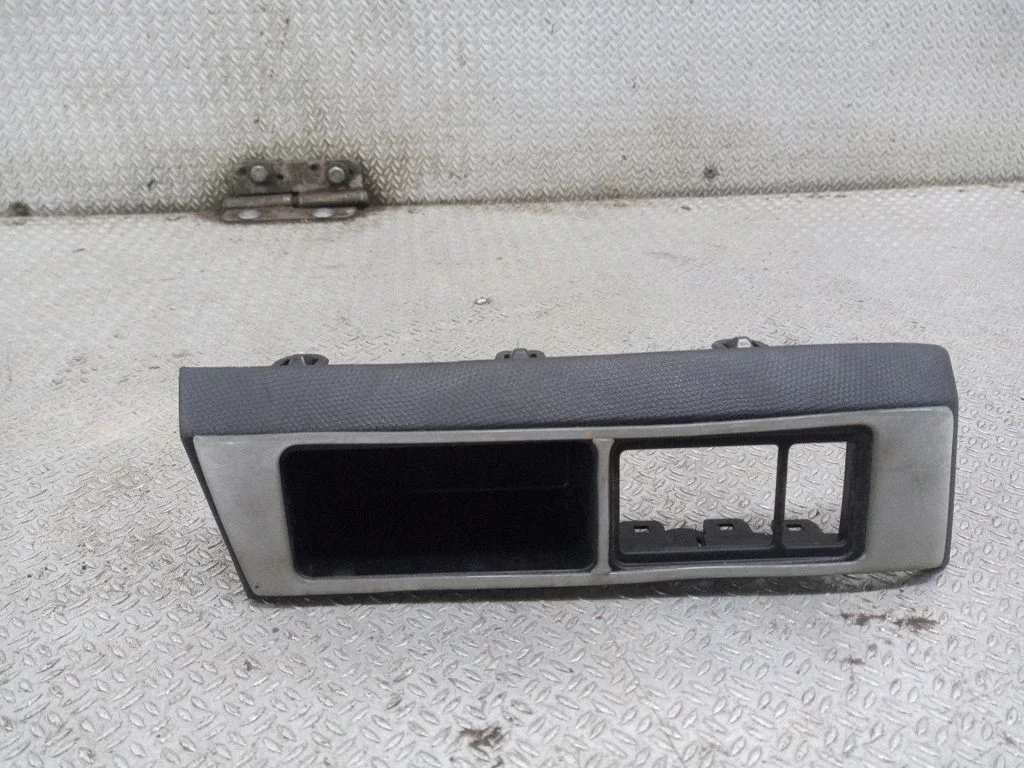 Peeglilüliti viimistlus – Nissan Micra (2003-2007)