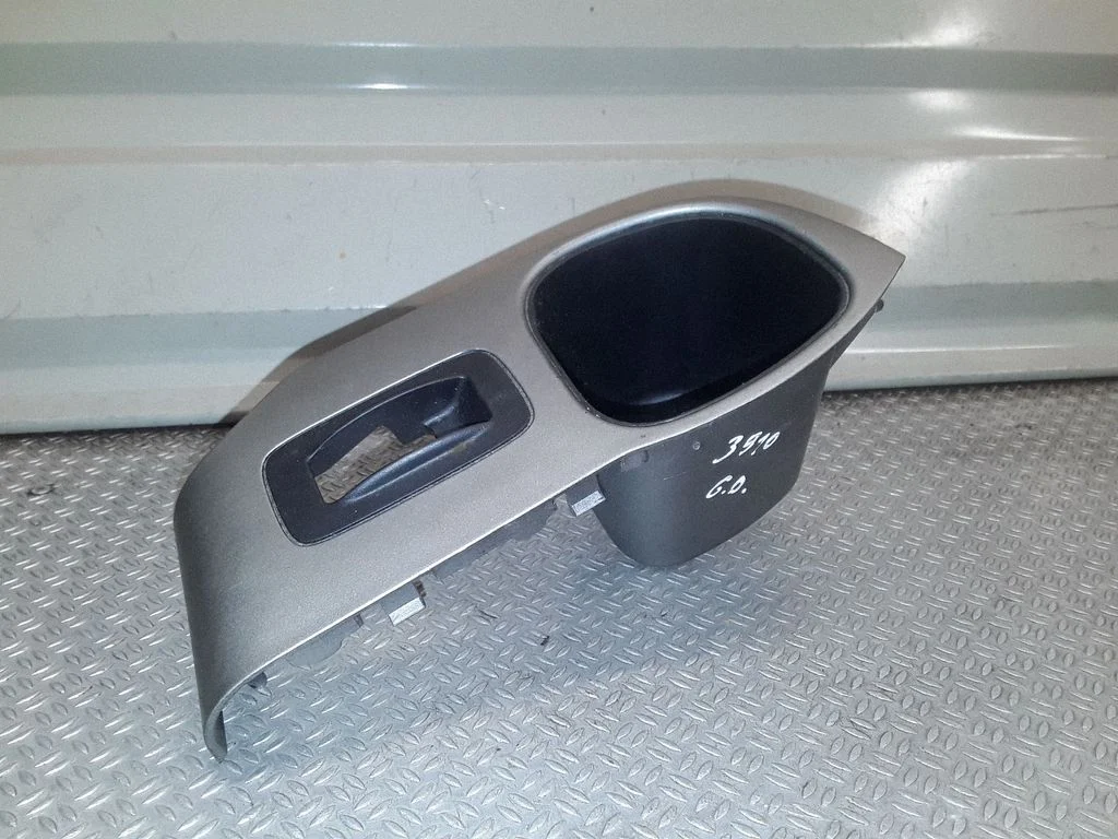 Rear door window switch trim – right