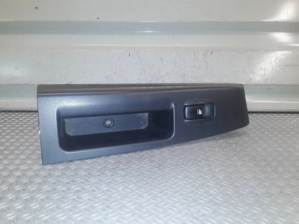 Rear door handle trim 478526B110