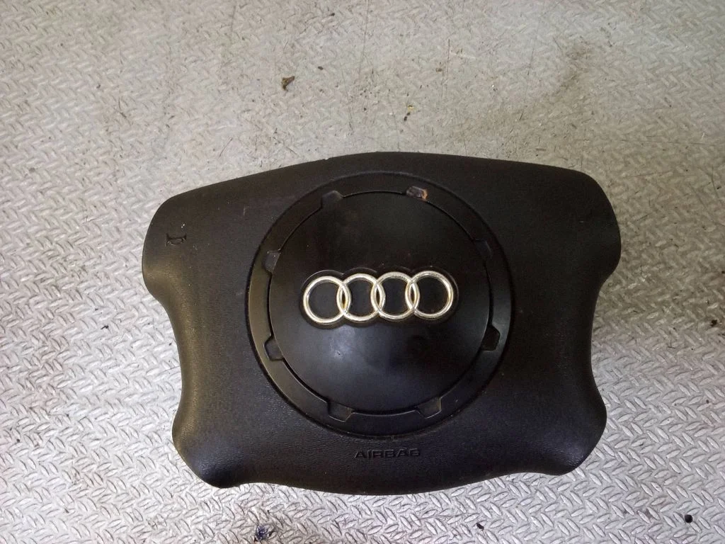 Steering wheel airbag – Audi A3 S3 8L (1996-2003)