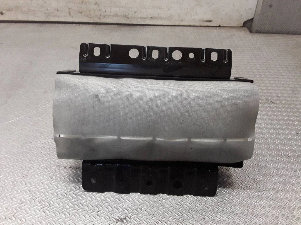 Passenger airbag 96817940
