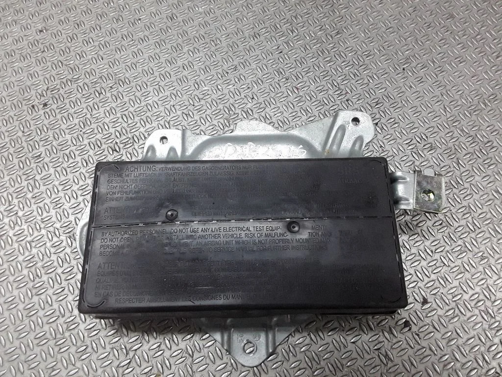Rear door airbag