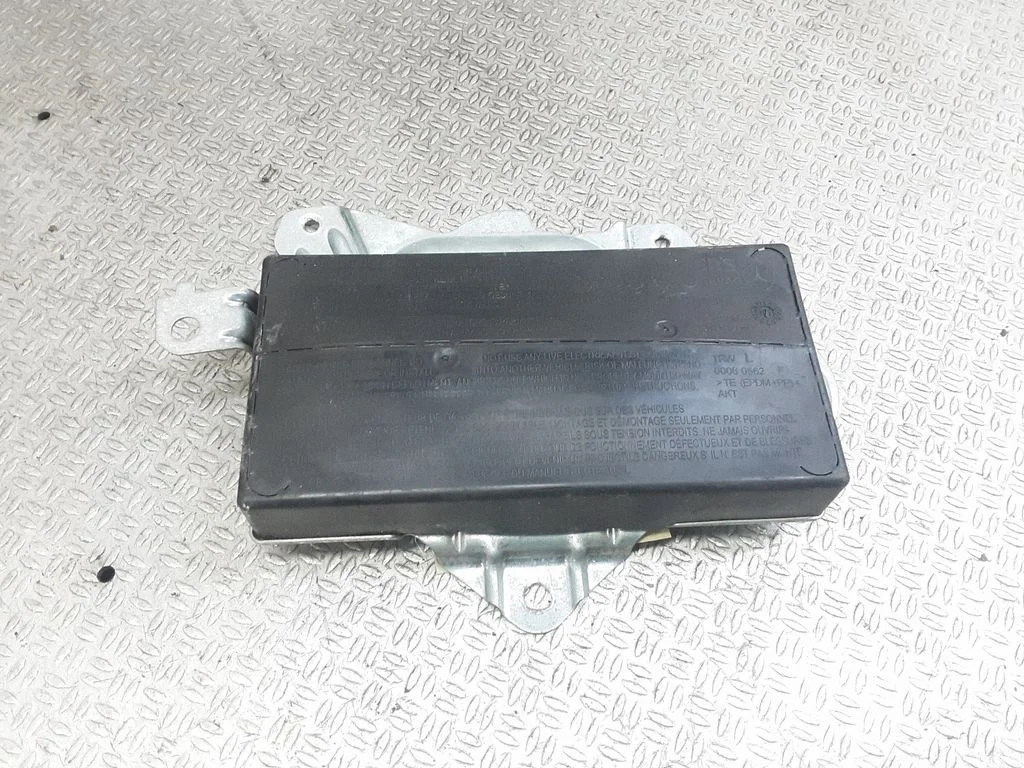 Tagumise ukse turvapadi A2208600305