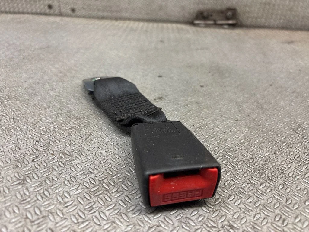 Rear seatbelt buckle 88842BC101