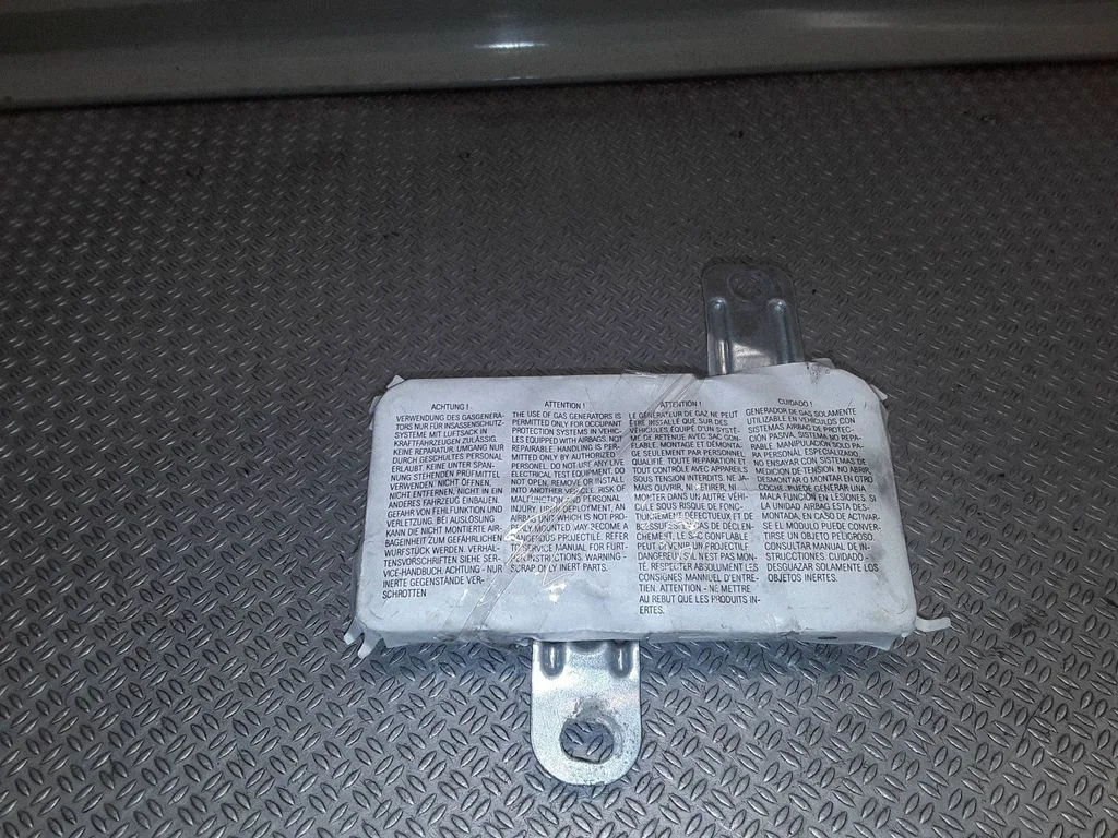 Front door airbag – BMW 7 Series E65 E66 (2001-2008)