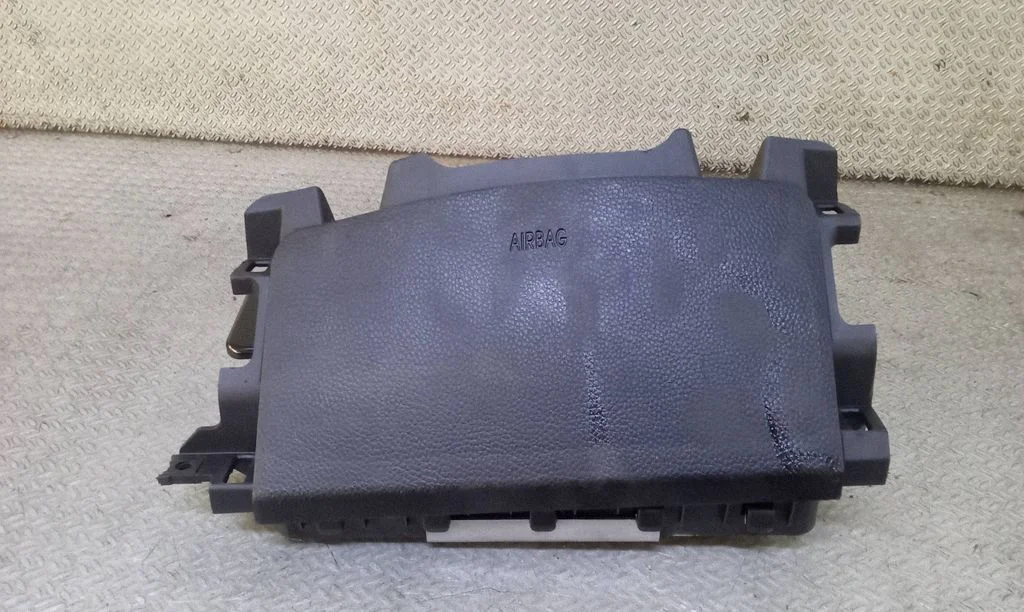 Knee airbag 569703Z100RY