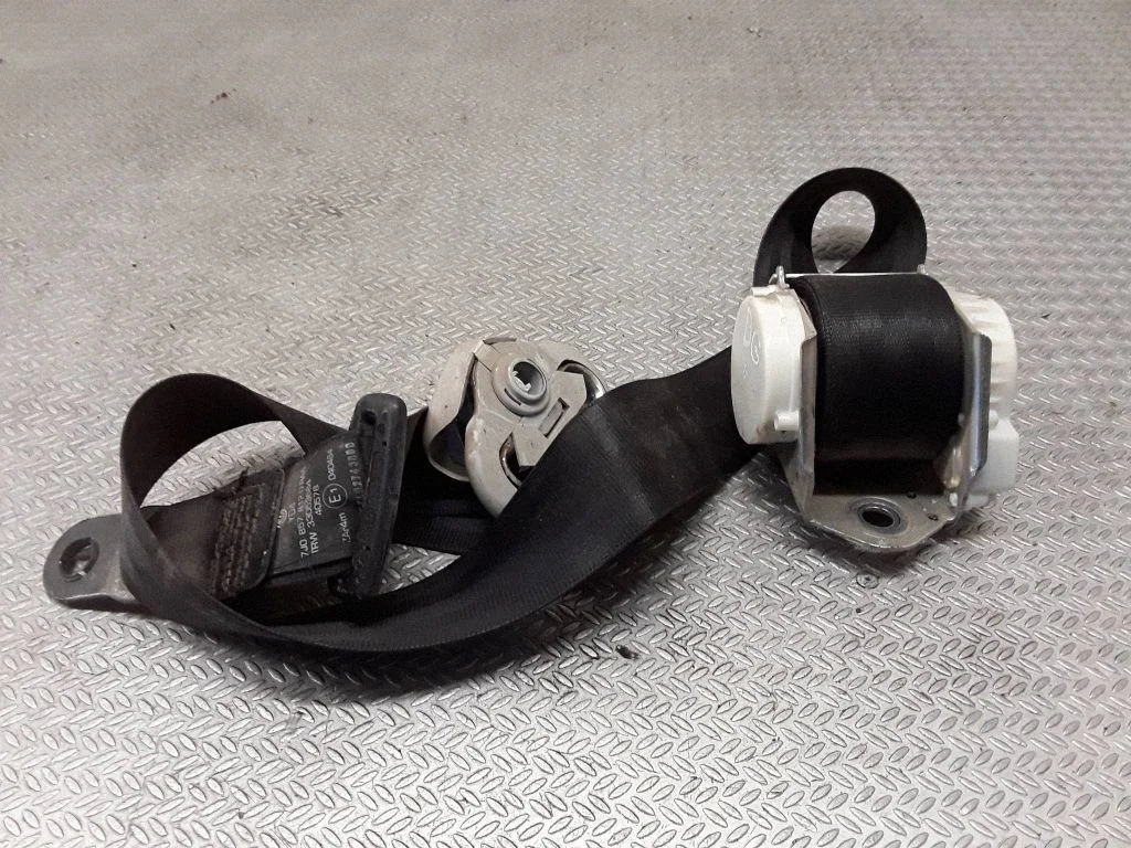 Rear seatbelt 7J0857812D