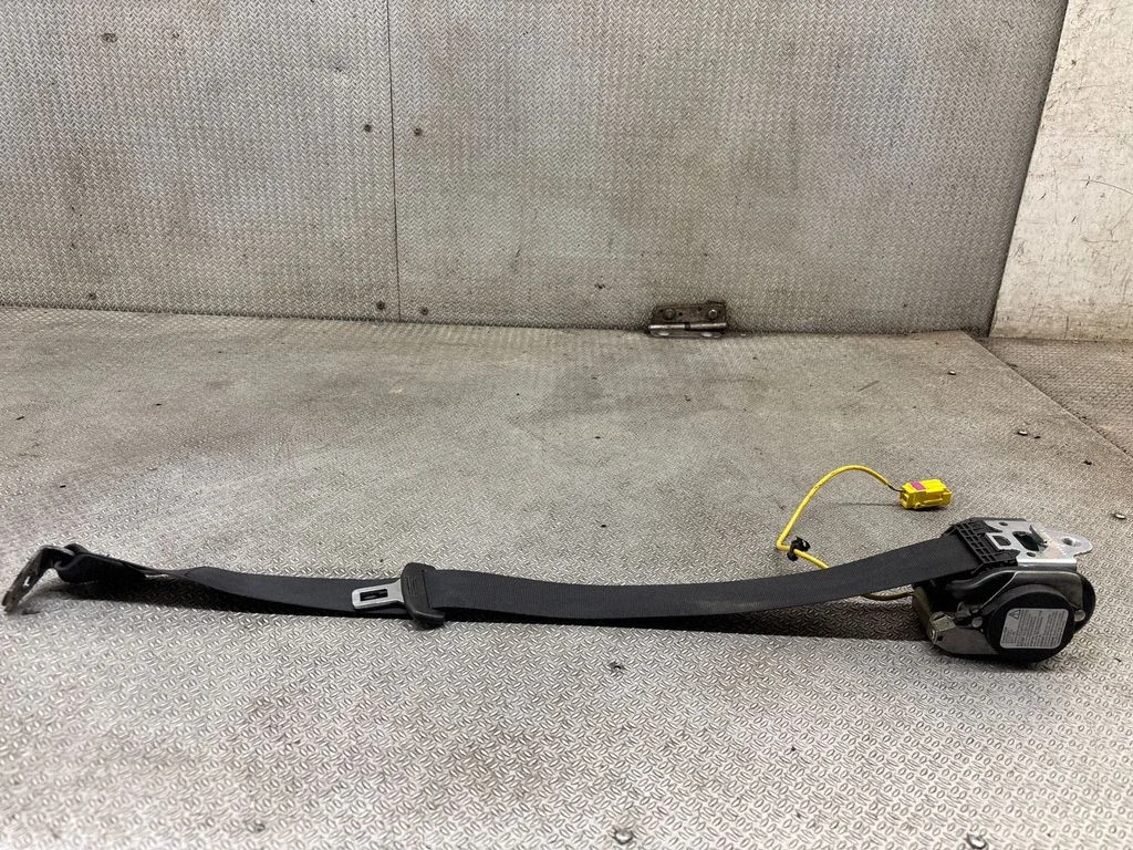 Rear seatbelt 3C8857806C