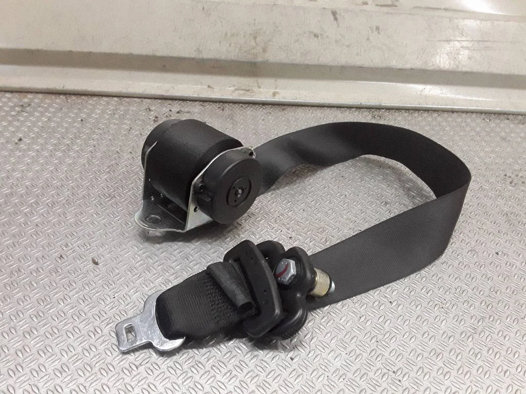 Middle seatbelt (rear) 602441500B