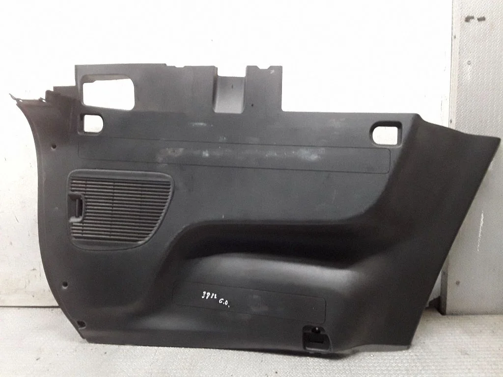 Trunk/boot lower side trim panel 13289579W