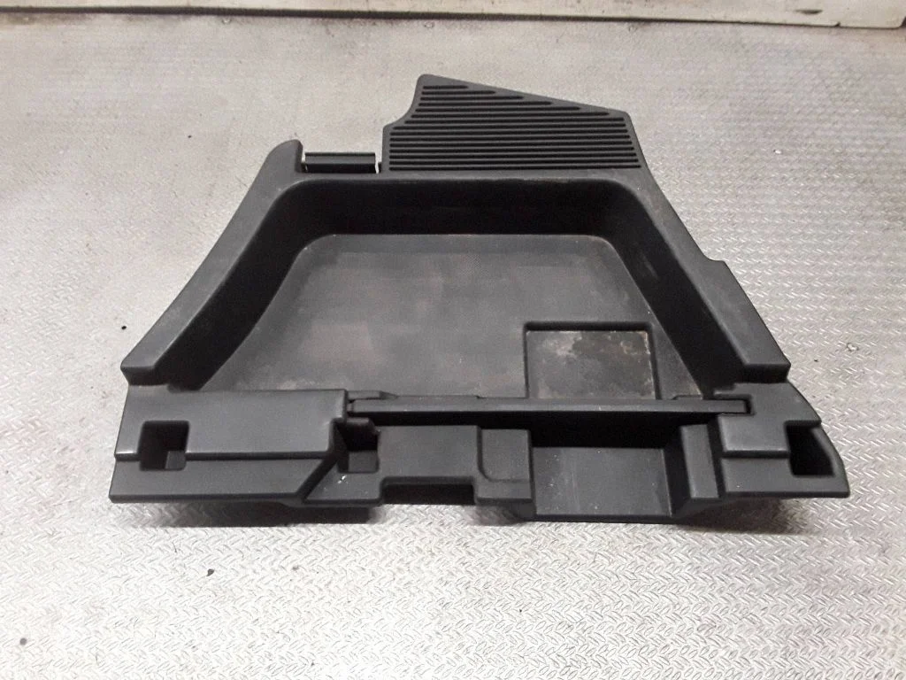 Other trunk/boot trim element GHP9688E6