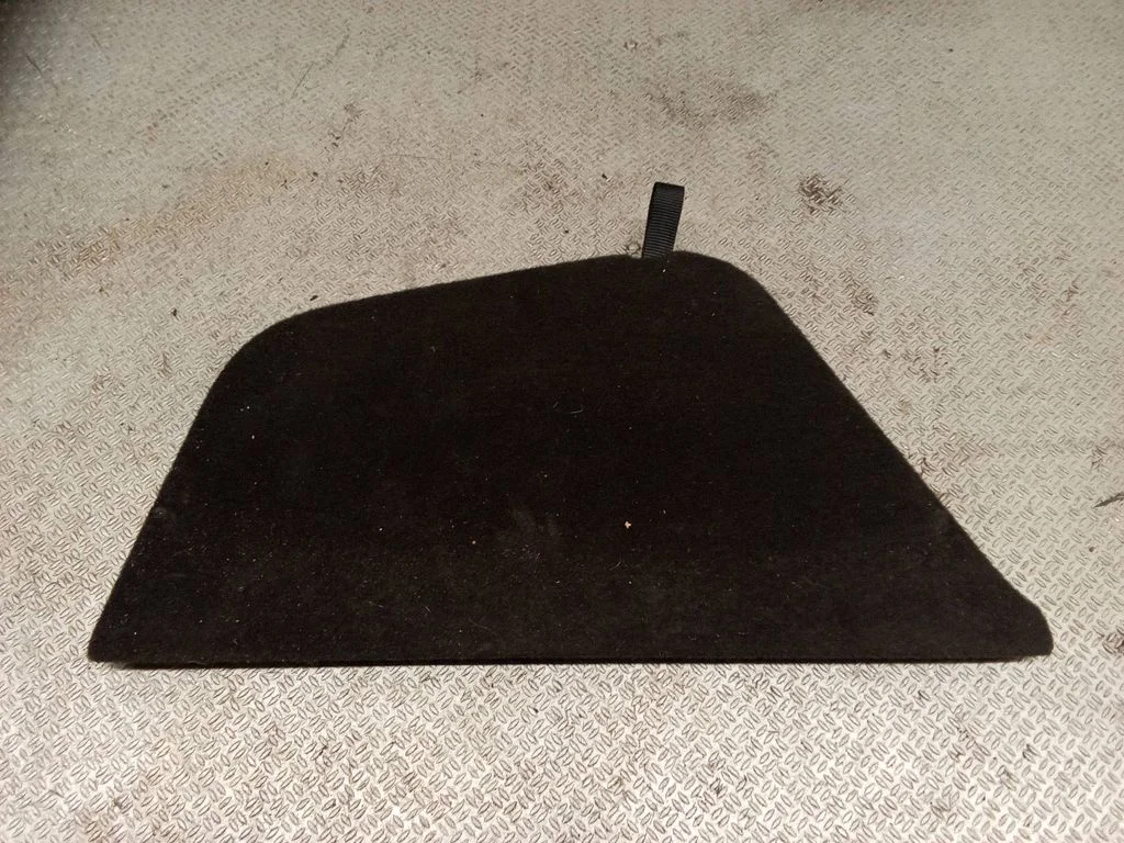 Other trunk/boot trim element – Toyota Avensis T270 (2009-2012)