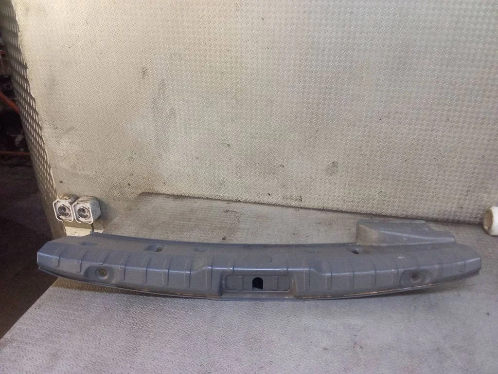Pagasiruumi läve kaitseviimistlus 911334014