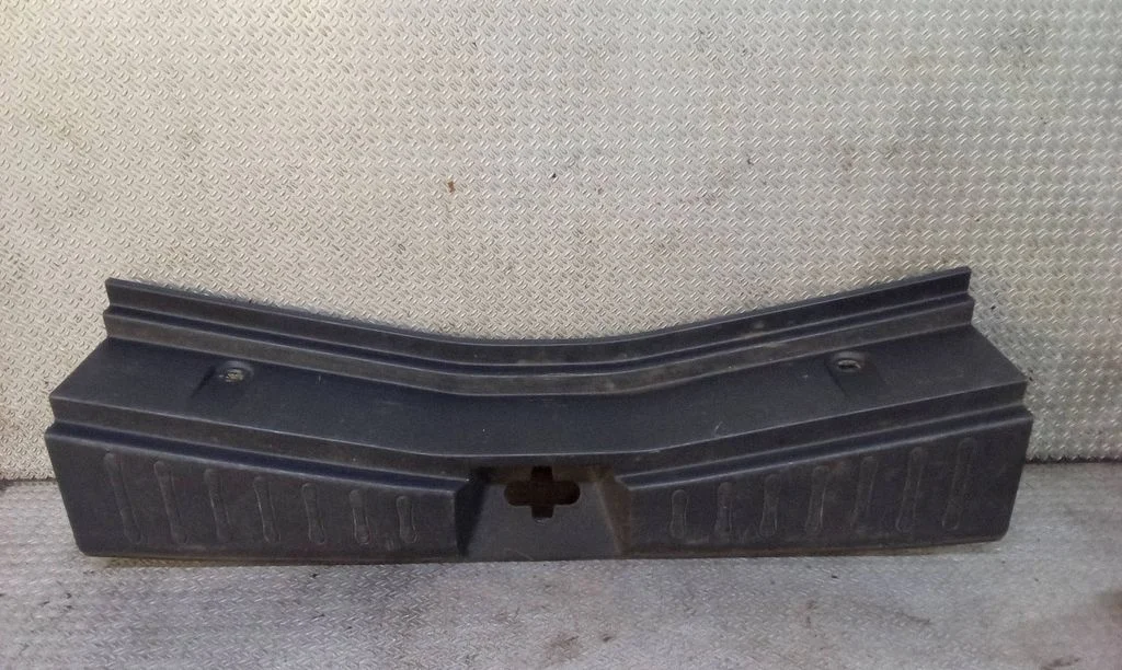 Trunk/boot sill cover protection 849923VV0A