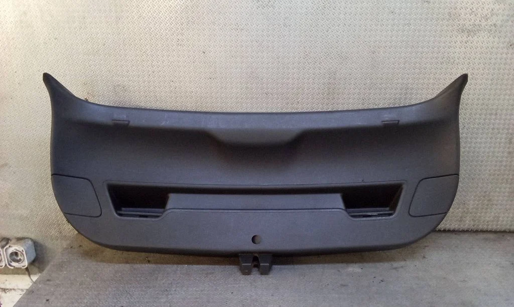 Tagaluugi põhiline viimistluspaneel – Opel Astra H (2004-2012)