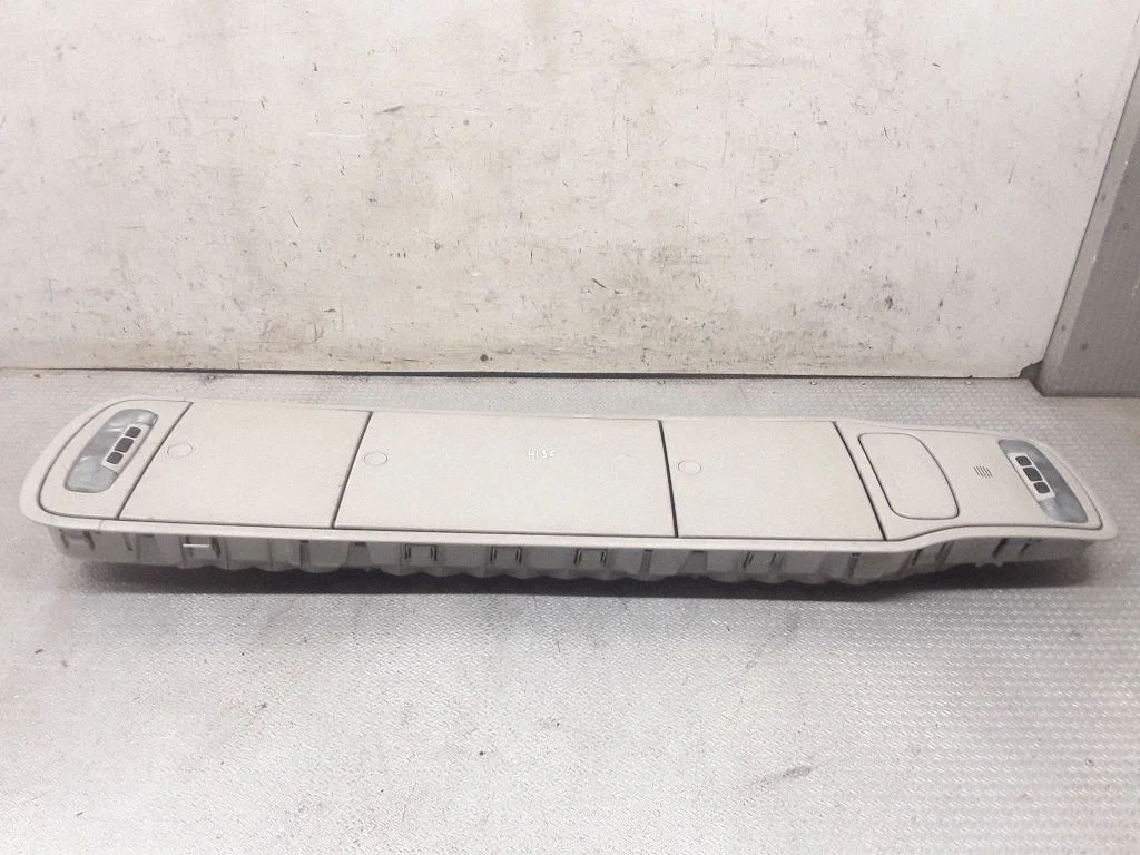 Laevoodri panipaik – Ford Galaxy (2006-2015)