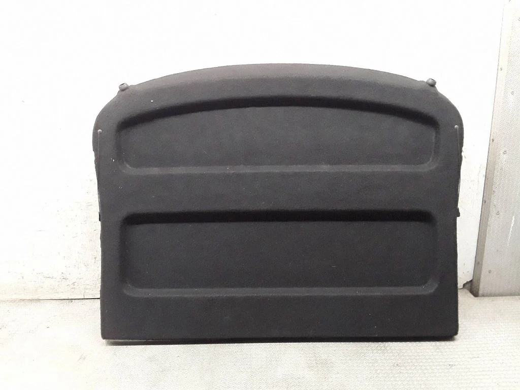 Parcel shelf