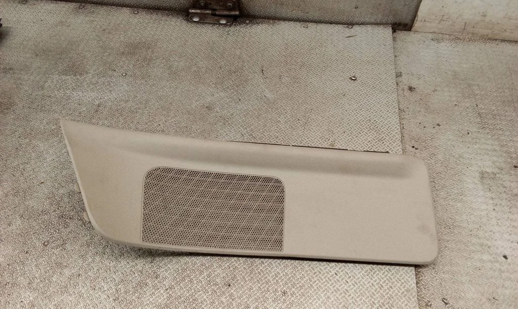Manual rear window sunshade cover – Chrysler Grand Voyager V (2007-2015)
