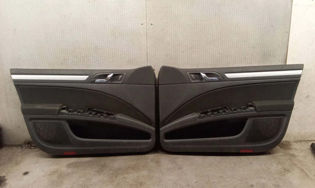 Door card panel trim set