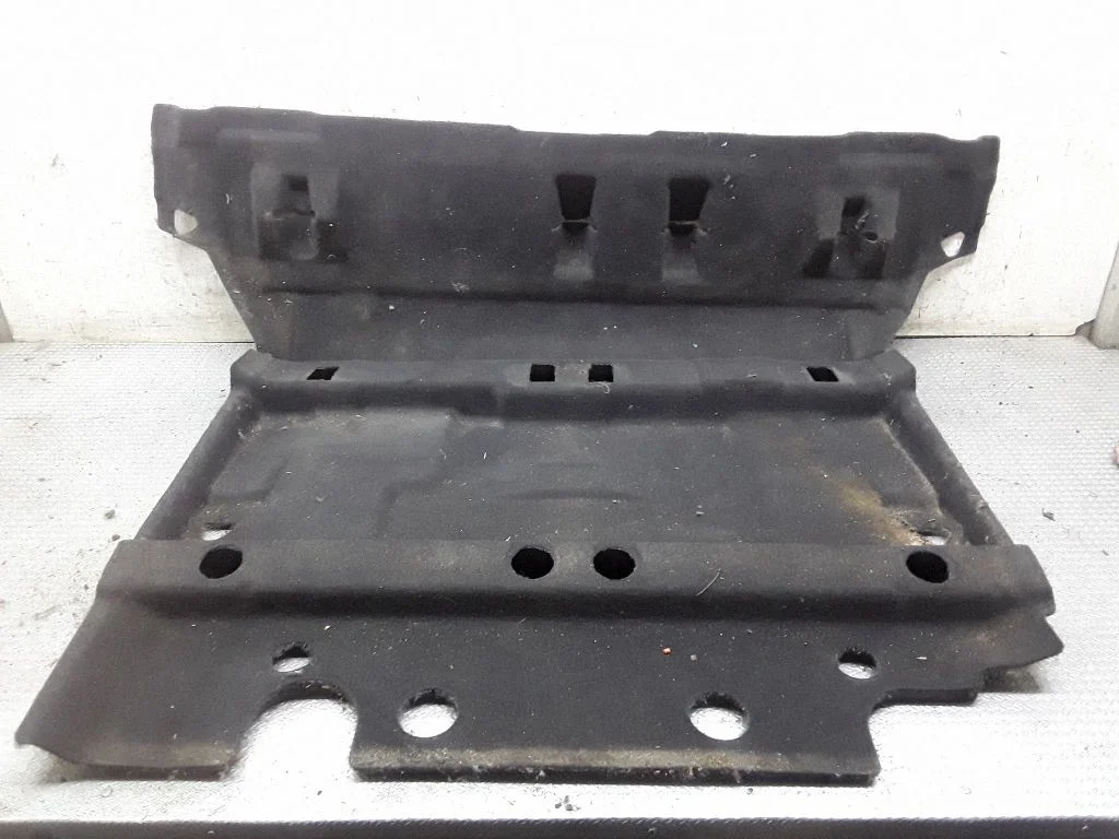Trunk/boot mat liner