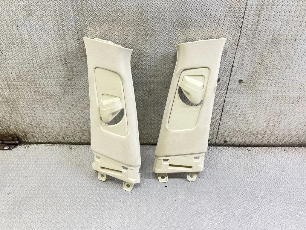 (B) pillar trim (top) 7302478010