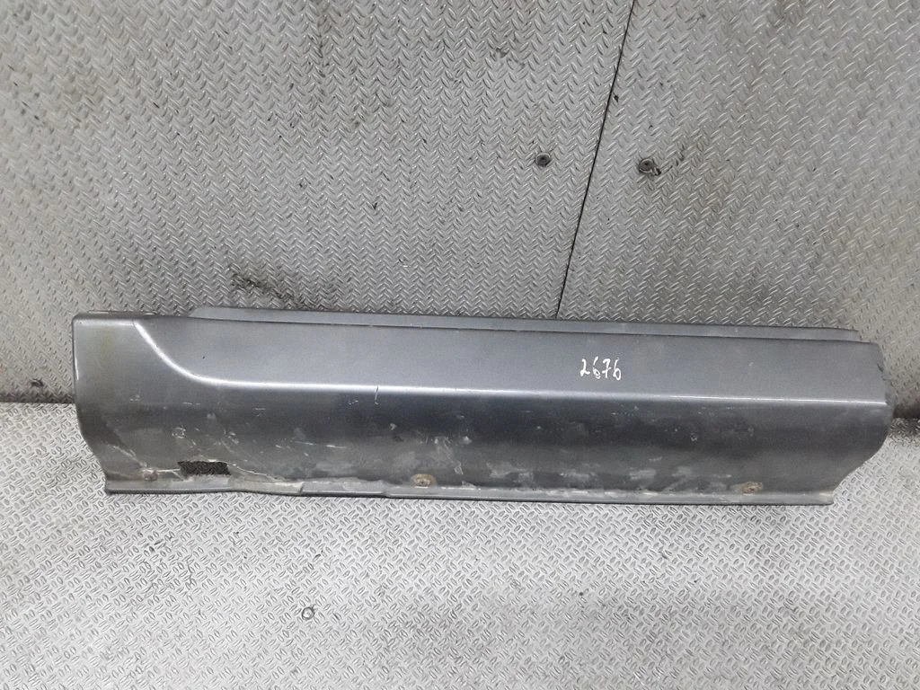 Side skirt rear trim 877763E000