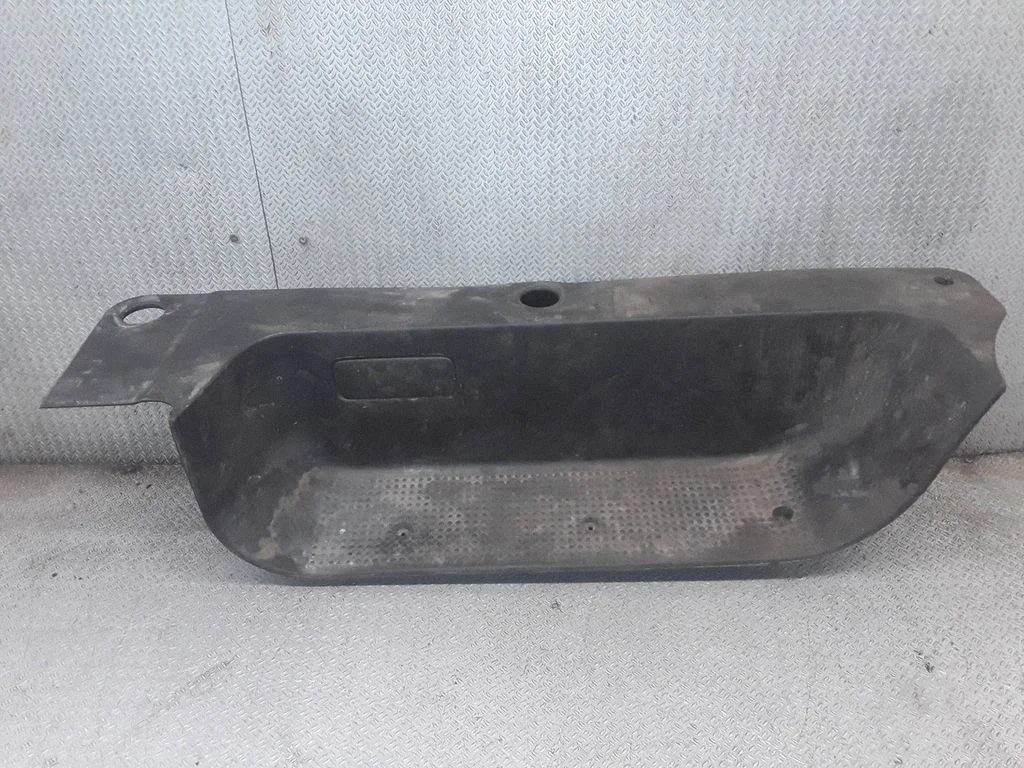 Front sill trim cover 8200967010