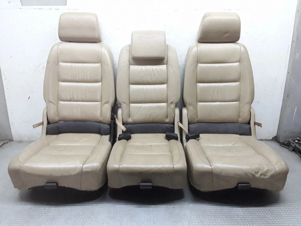 Second row seats – Volkswagen Touran I (2003-2010)