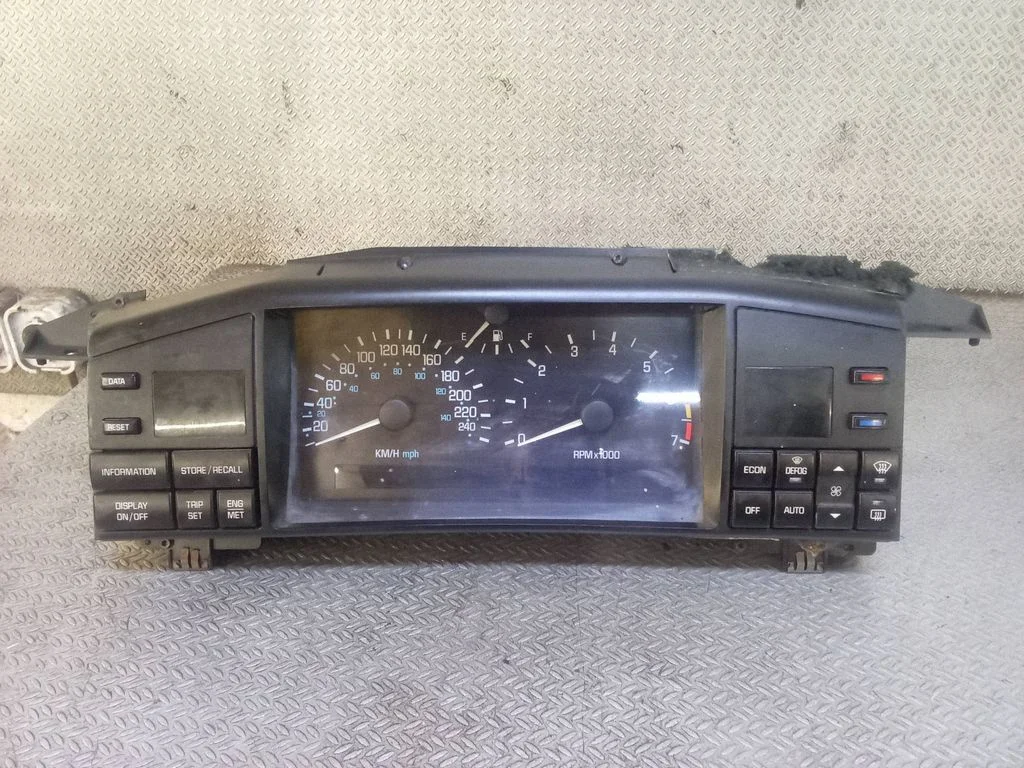 Speedometer (instrument cluster) 16151166