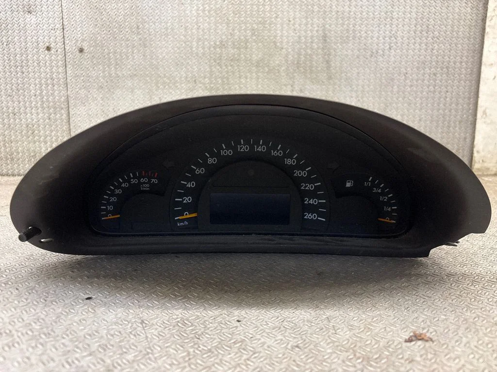 Speedometer (instrument cluster) 110080231001