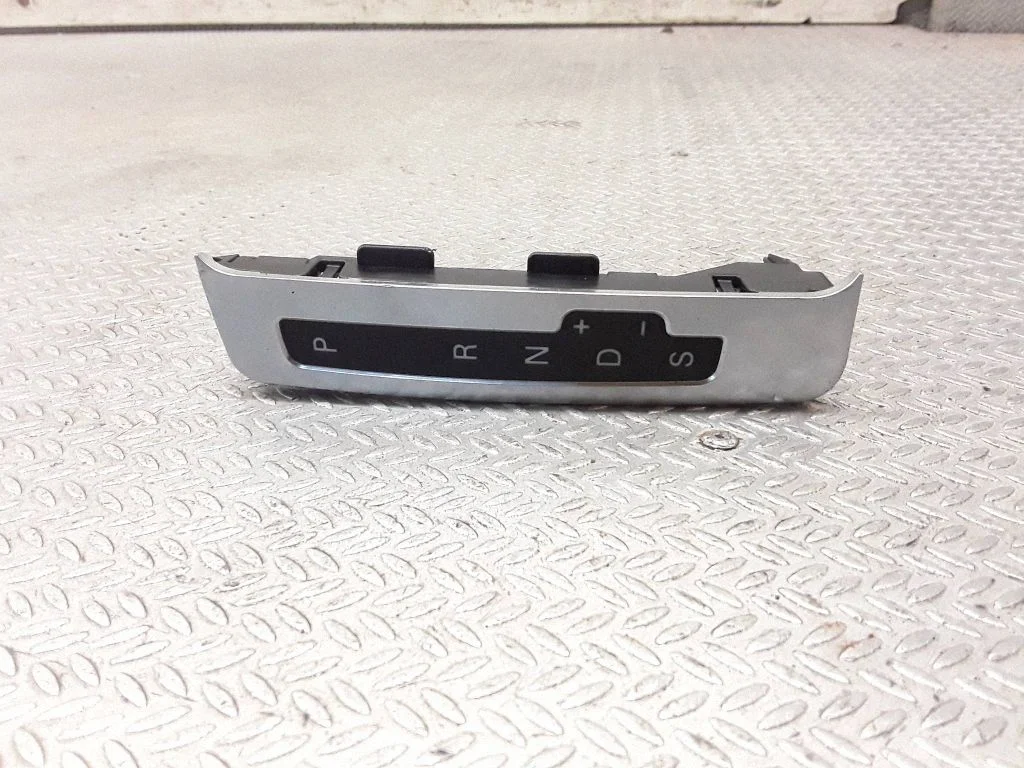 Gear shift selector indicator 4F1713463B
