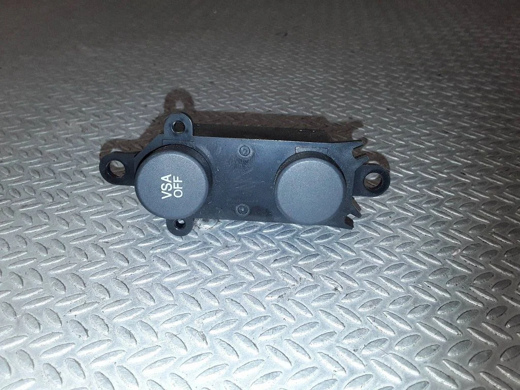 Traction control (ASR) switch