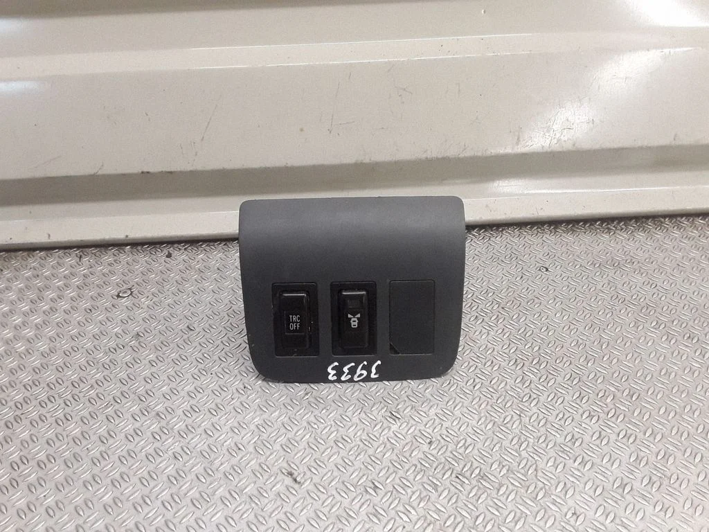 Przełącznik kontroli trakcji (ASR) TR8801