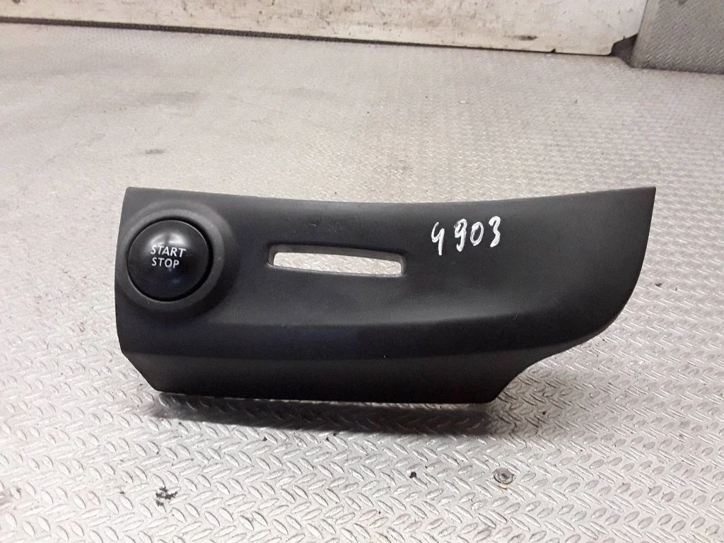 Przycisk start/stop silnika – Renault Clio IV (2012-2019)