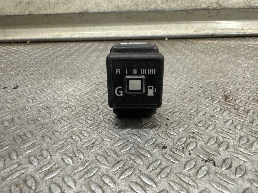 Fuel (gas) shift switch – Subaru Forester SH (2008-2013)