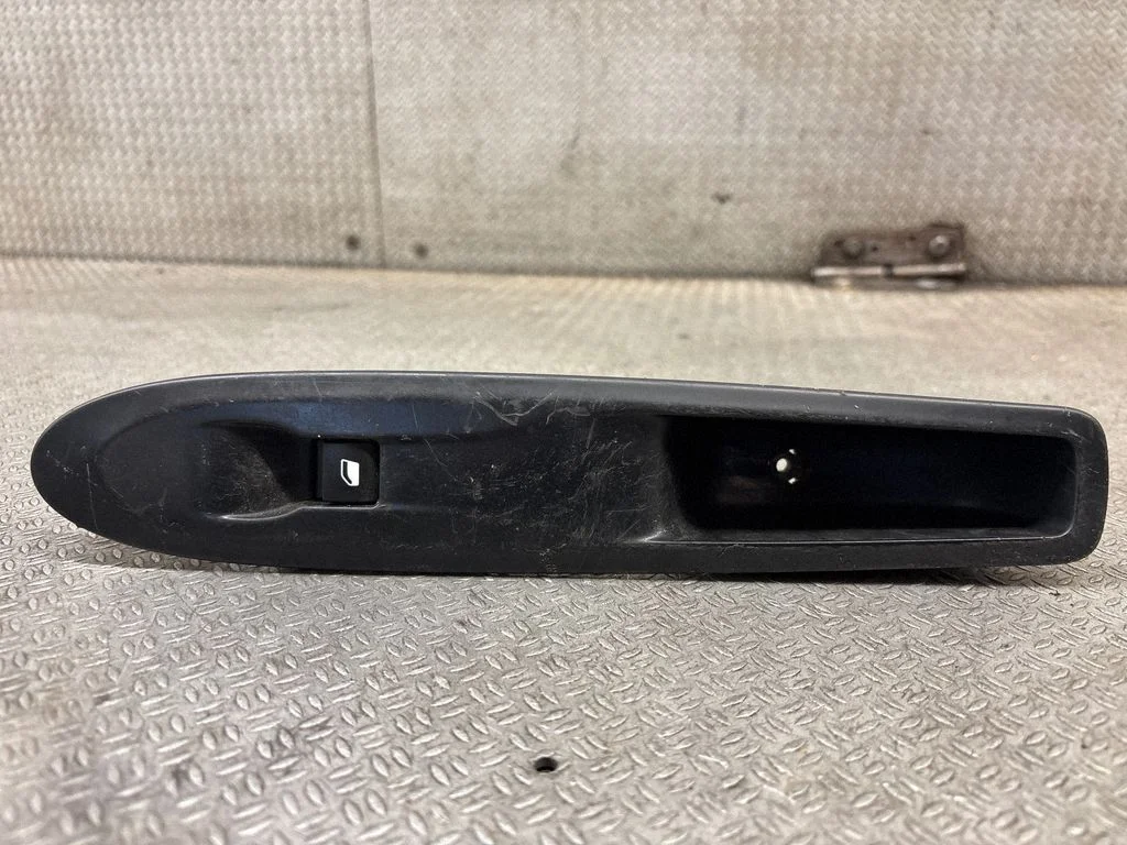 Electric window control switch 96638232XT