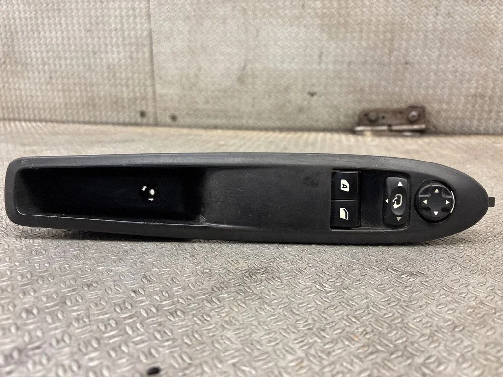 Electric window control switch 529076433