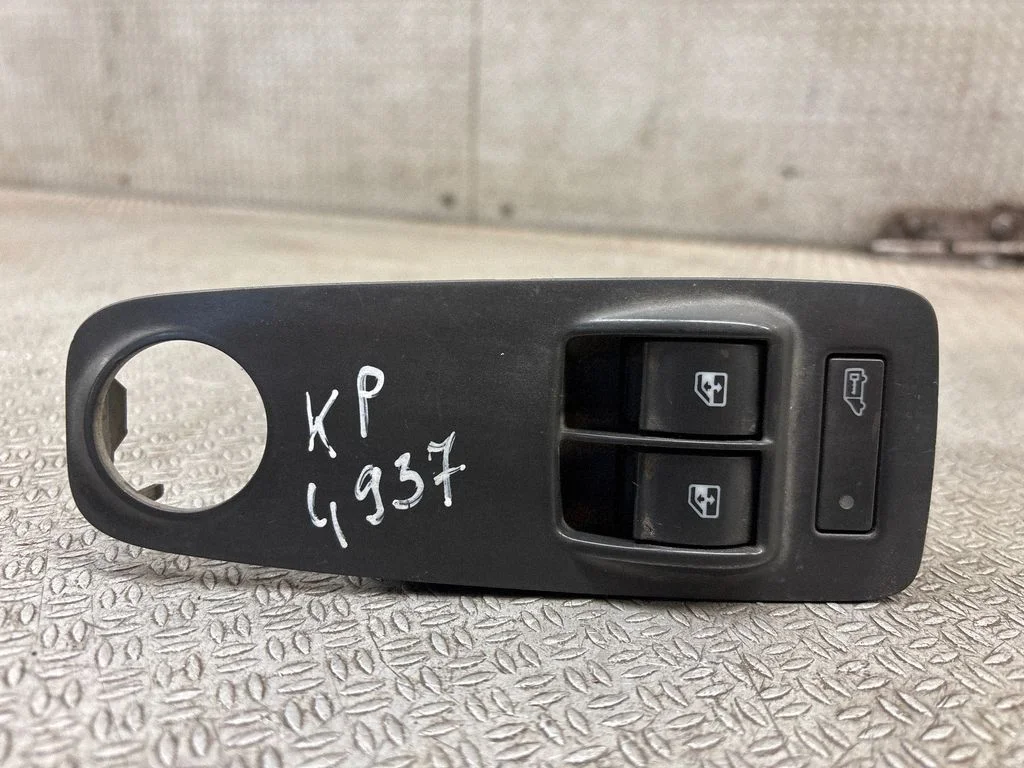Elektrisko logu slēdzis B569
