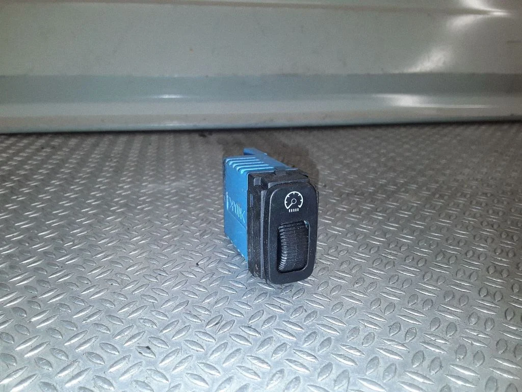 Interior lighting switch