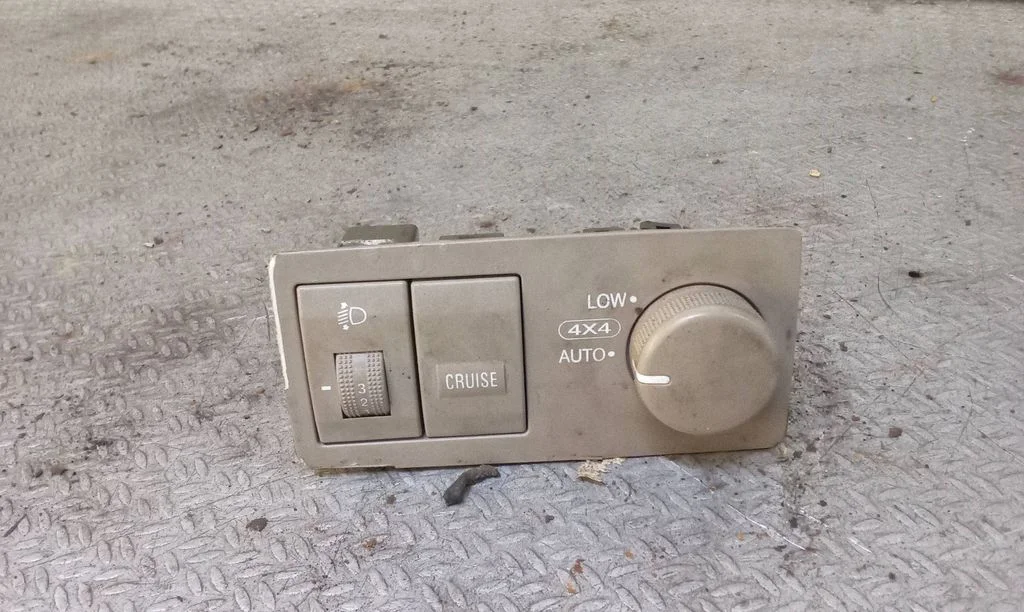 Differential lock switch