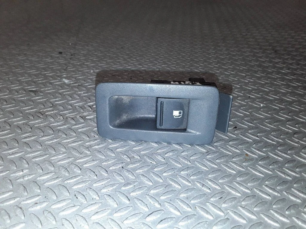 Fuel tank opening switch 5m0959551A