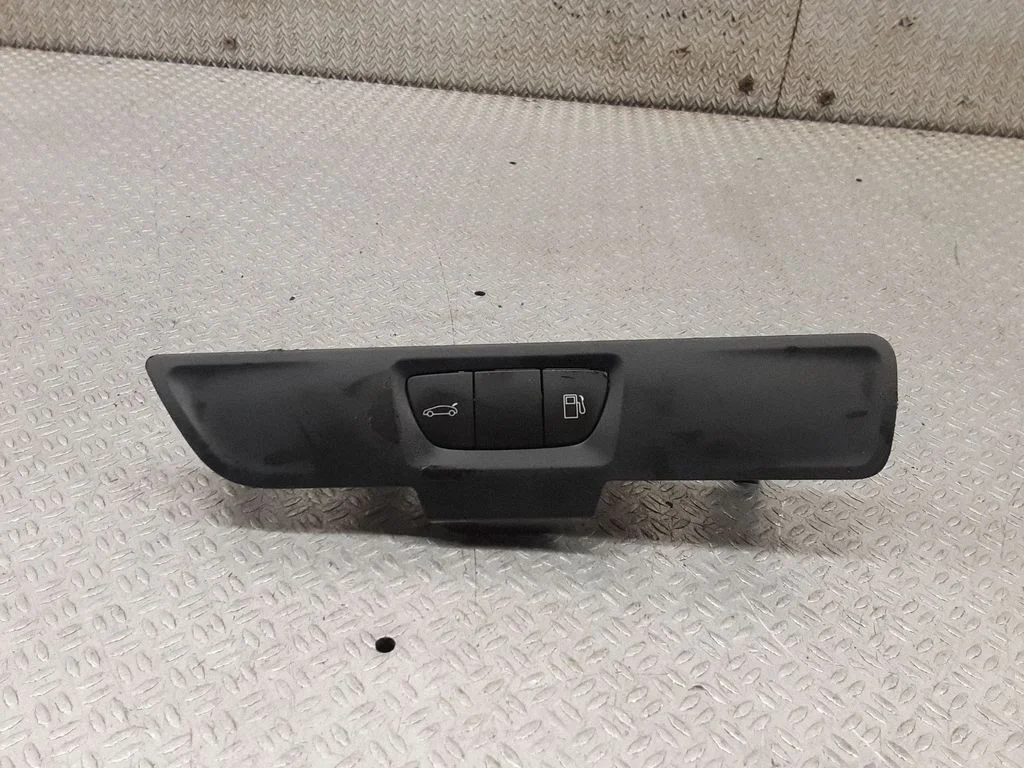 Fuel tank opening switch 96661584XT