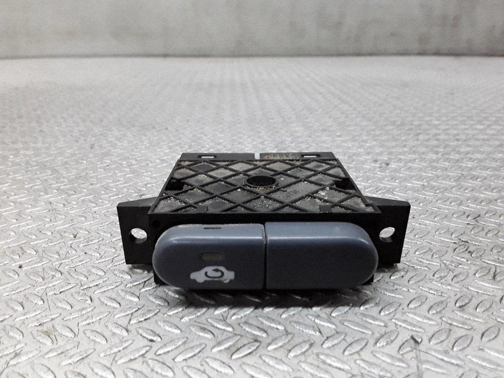 Air circulation switch – Honda HR-V (1998-2005)