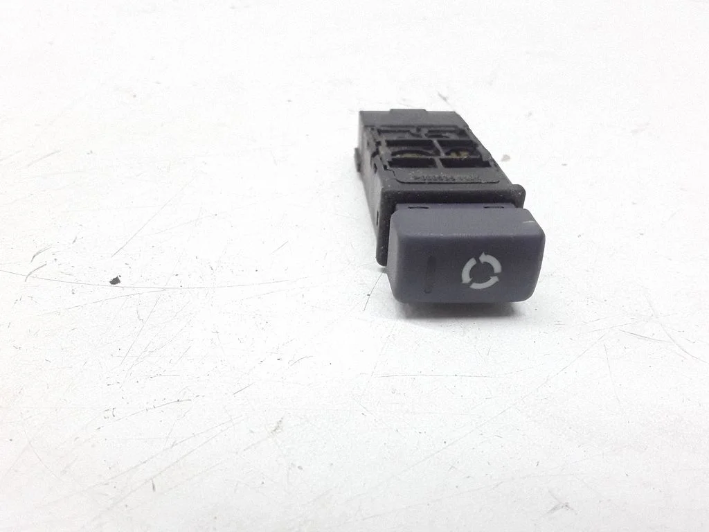 Air circulation switch – Land Rover Freelander (1996-2006)