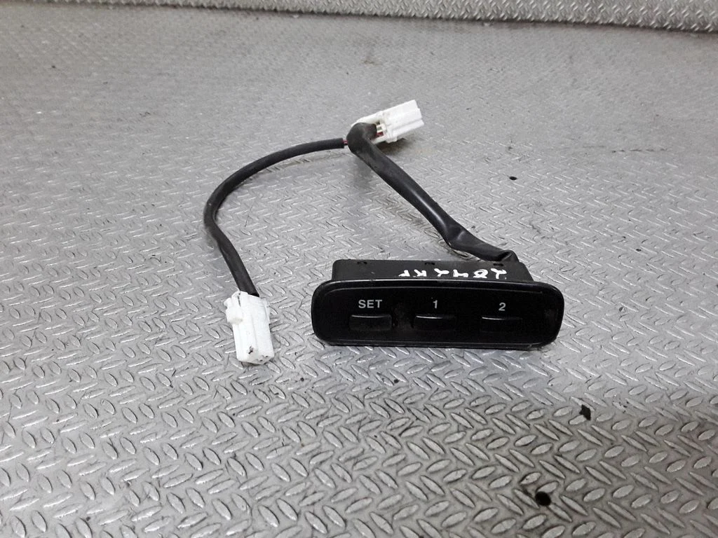 Seat memory switch 932503L200