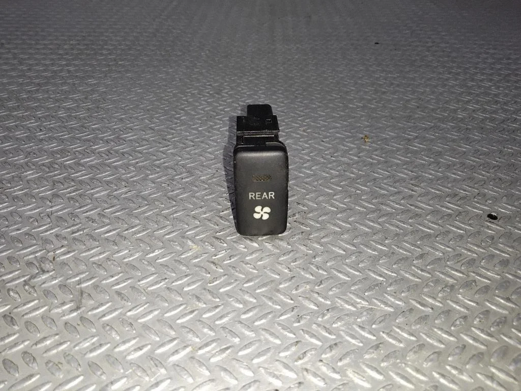 Interior fan control switch 153641