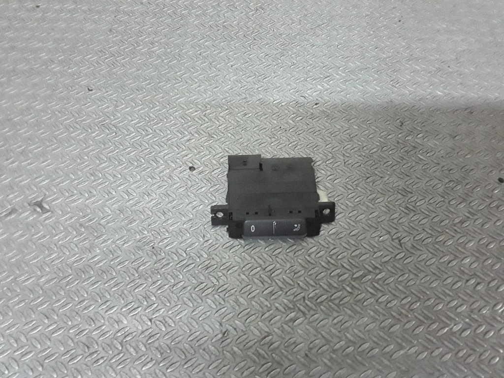 Salongiventilaatori reguleerimise lüliti 3D0919815L